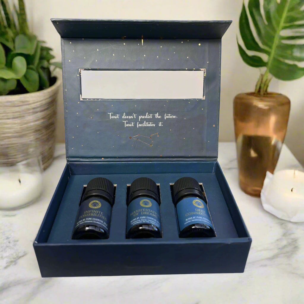 Essential Oil Set - Tarot Spell Aromatherapy - The Crescent Moon