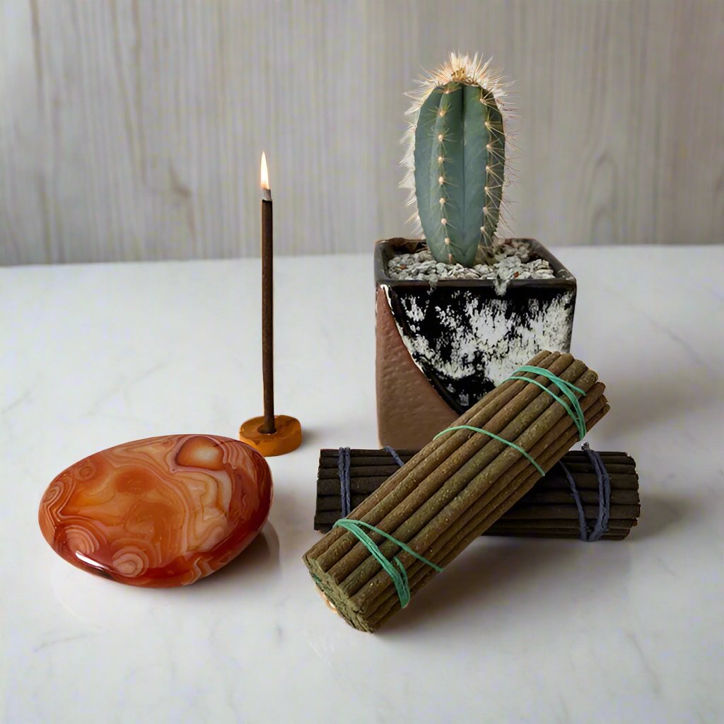 Traditional Himalayan Incense - Sandalwood - The Crescent Moon