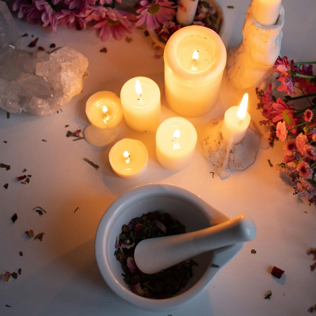 Magickal Sacred Herb Blend - Courage - The Crescent Moon