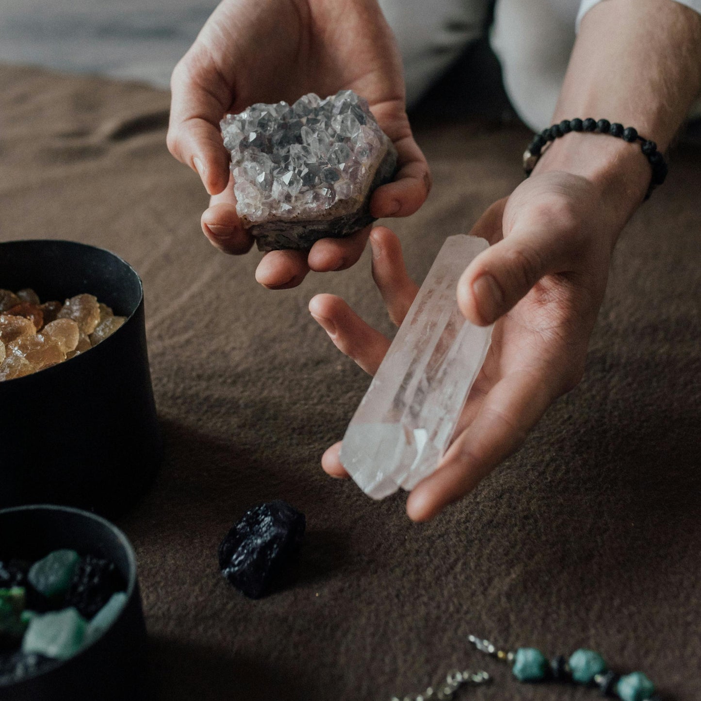 manifest with crystals