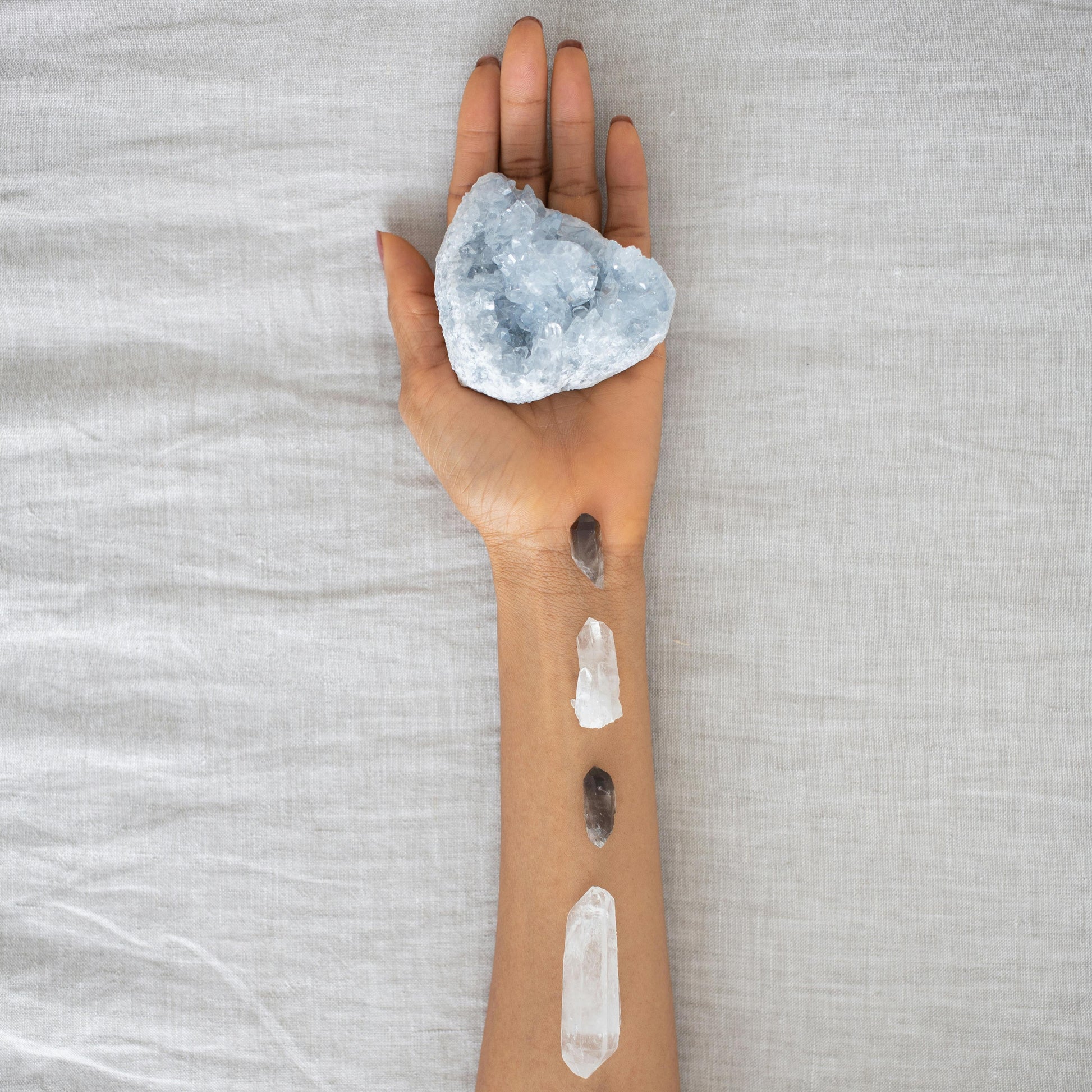 manifest with crystals