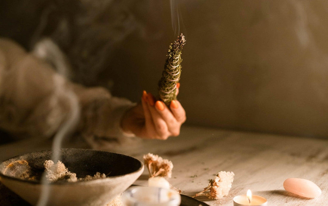 A beginners guide to Smudging