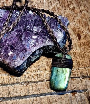 Tribe Talisman macrame Necklace - Labradorite