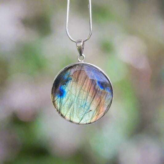 Sterling Silver Labradorite Pendant