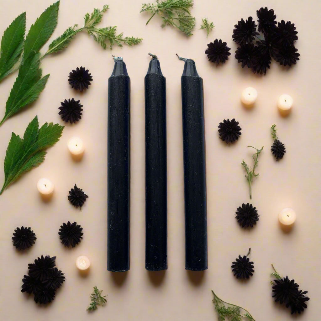 Ritual Spell Candles - Protection - The Crescent Moon