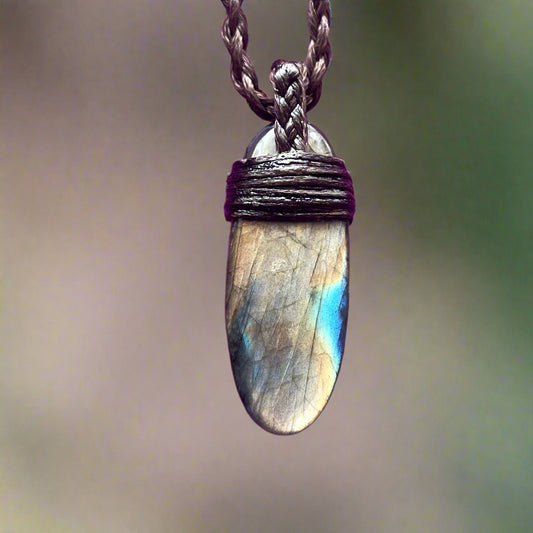 Tribe Talisman macrame Necklace - Labradorite - The Crescent Moon